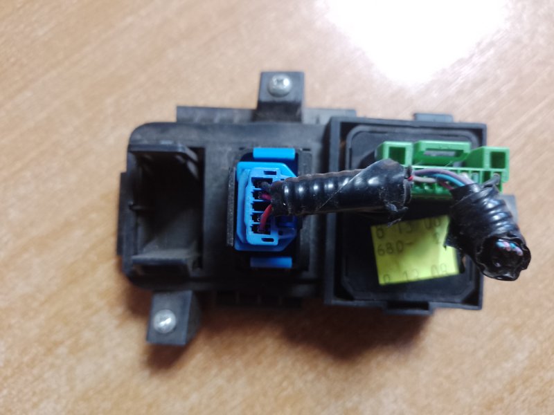 Блок управления зеркалами ACURA MDX (YD2) 06-13 Блок управления зеркалами ACURA MDX (YD2) 06-13