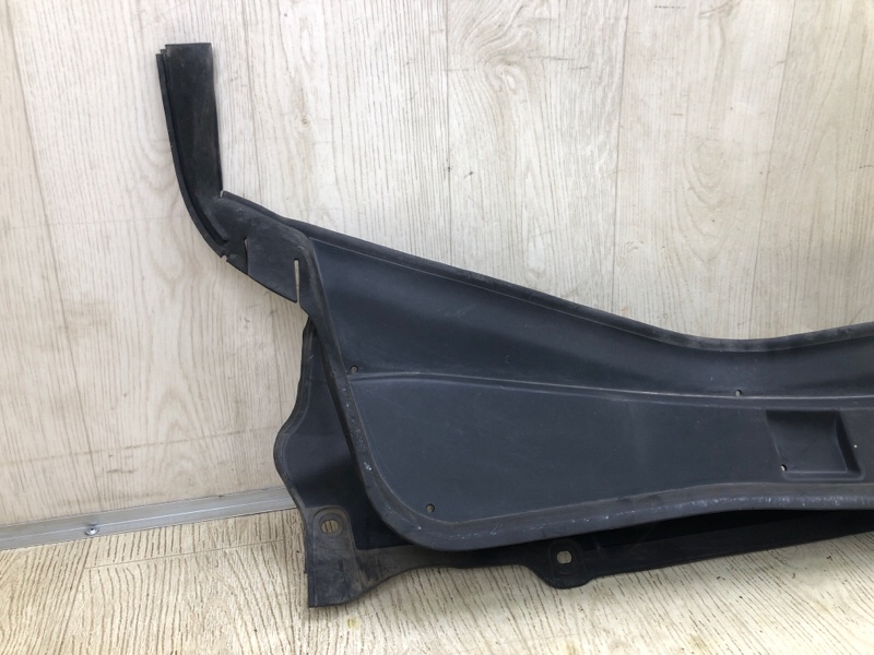 Пластик под лобовое стекло / Жабо TLX 14-17 2017 2.4 K24W7