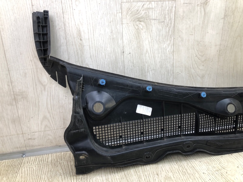 Пластик под лобовое стекло / Жабо TLX 14-17 2017 2.4 K24W7