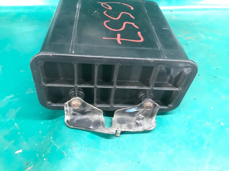 Абсорбер топливный AVALON 05-12 2006 3.5 2GR-FE