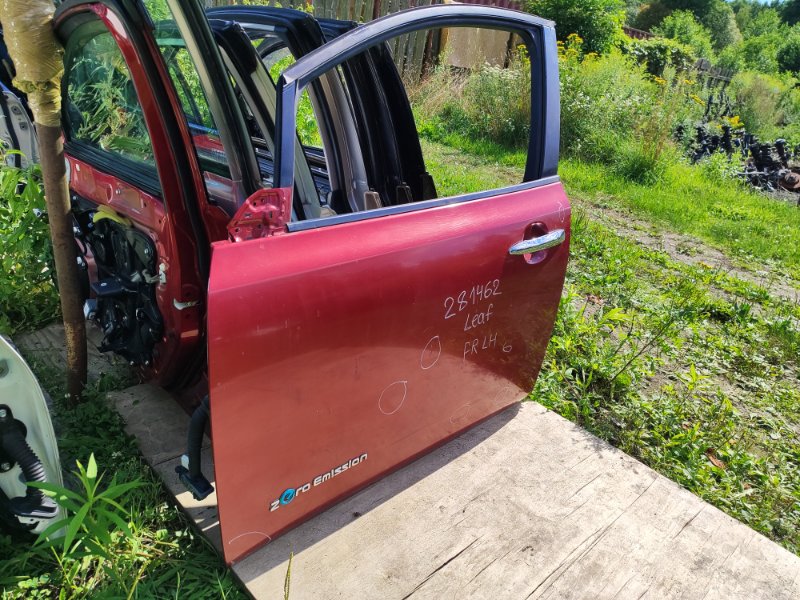 Дверь передняя левая NISSAN LEAF 10-17