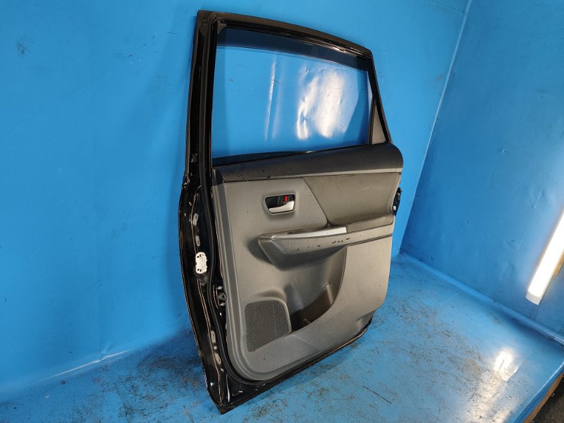 Дверь задняя правая PRIUS PLUS 11-14