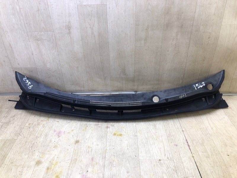 Пластик под лобовое стекло / Жабо HYUNDAI ACCENT RB 10- 2014 ХЭТЧБЭК 1.6 G4FD 86150-1R000 Б/У