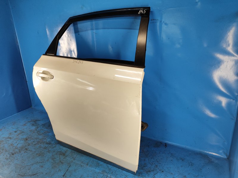 Дверь задняя правая PRIUS PLUS 11-14