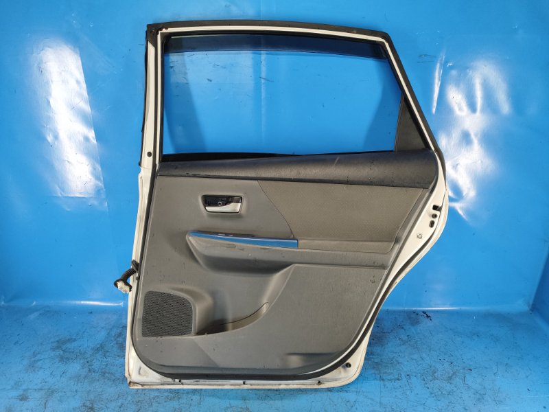 Дверь задняя правая PRIUS PLUS 11-14