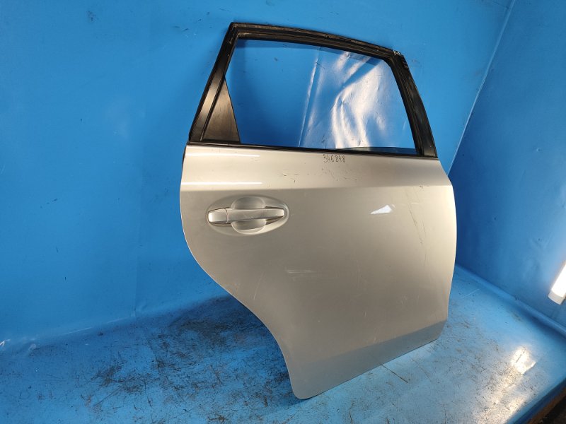 Дверь задняя правая TOYOTA PRIUS PLUS 11-14