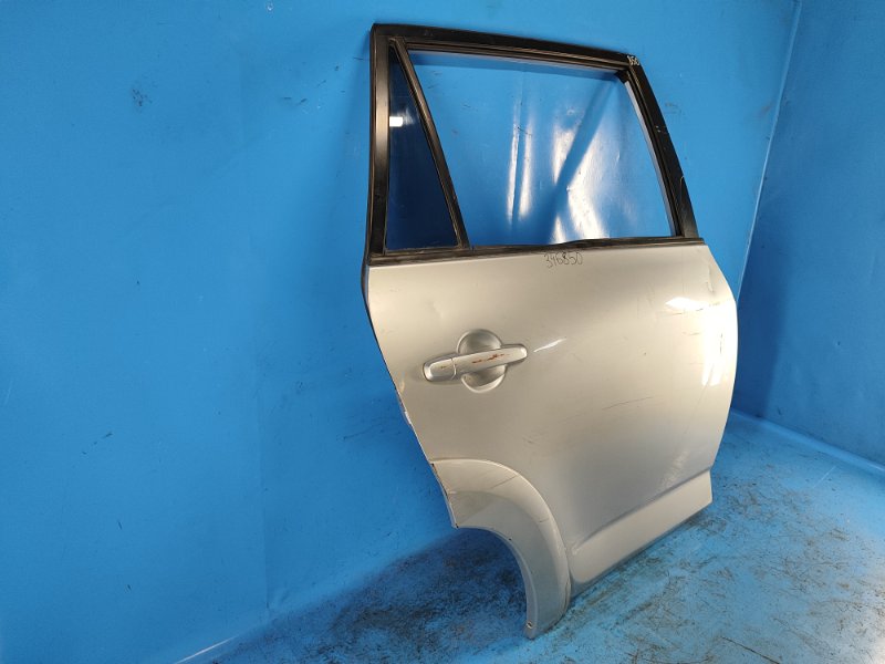 Дверь задняя правая TOYOTA RAV4 05-12 Дверь задняя правая TOYOTA RAV4 05-12