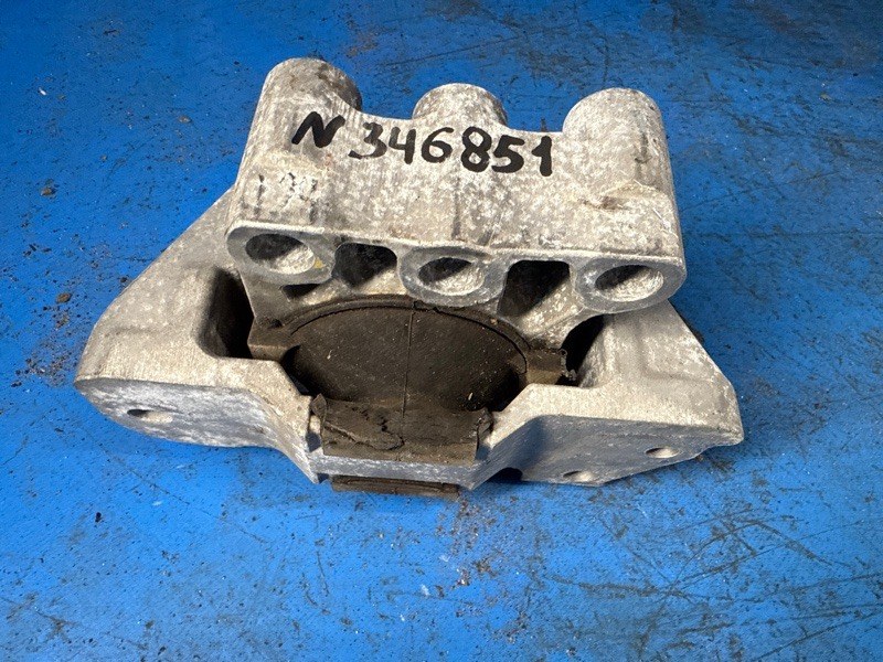 Подушка двигателя JEEP COMPASS 17-21 2.4 EDD Подушка двигателя JEEP COMPASS 17-21 2.4 EDD