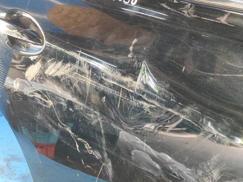 Дверь задняя правая RX350/450 09-15