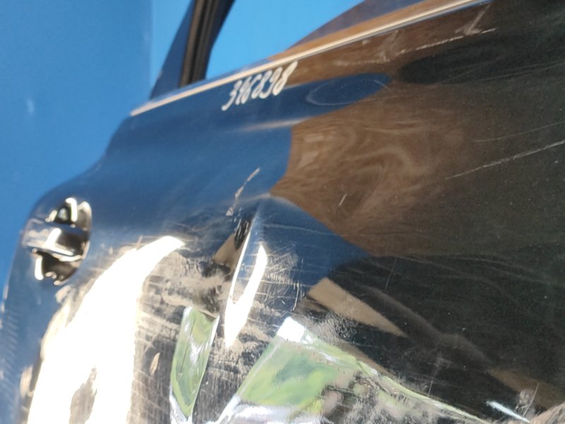 Дверь задняя правая RX350/450 09-15