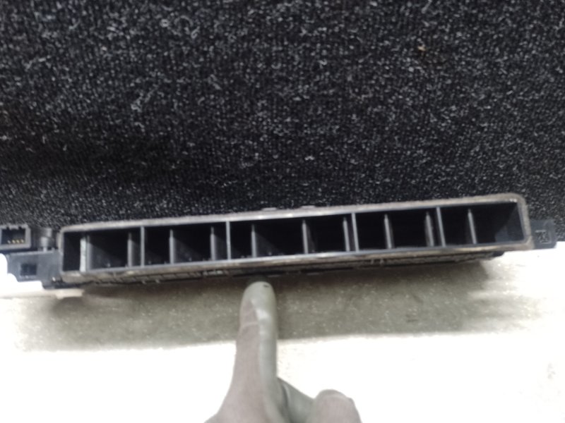 Воздуховод салона левый MODEL Y 19- 2021