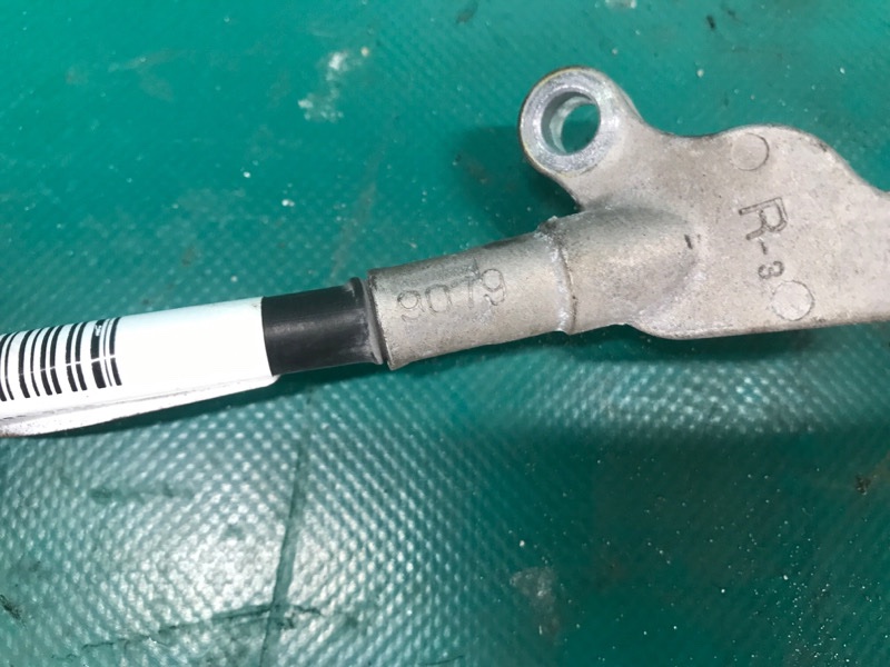 Трос стояночного тормоза правый ACURA MDX (YD2) 06-13 3.7 J37A1