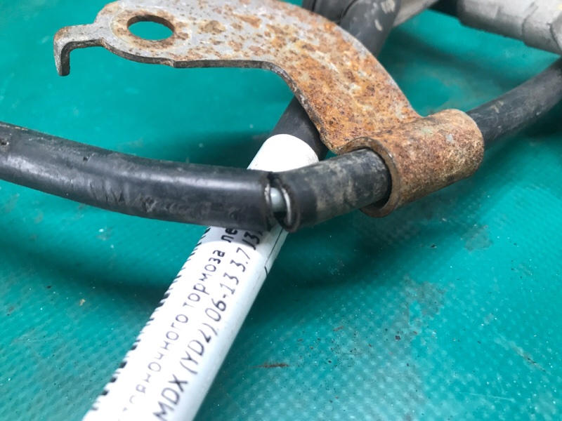 Трос стояночного тормоза левый MDX (YD2) 06-13 2012 3.7 J37A1