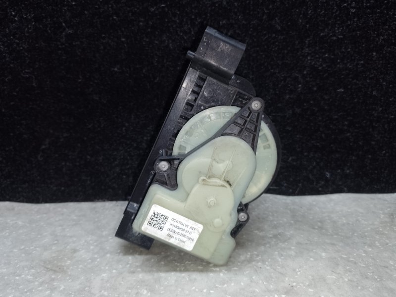 Помпа охлаждения электрическая TESLA MODEL Y 19-