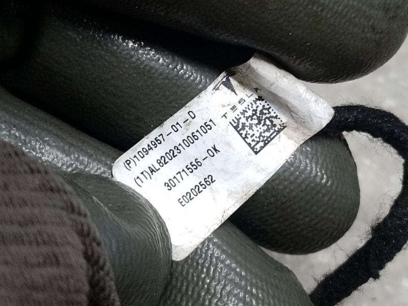 Кнопка открытия двери передняя правая MODEL Y 19- 2021