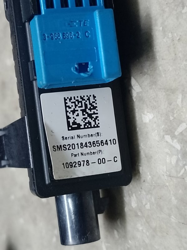 Камера переднего вида левая TESLA MODEL Y 19-