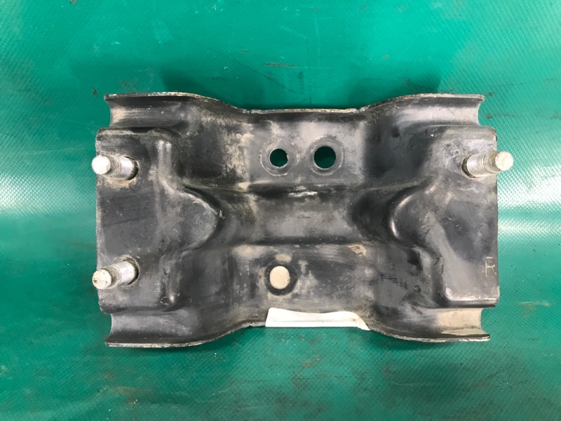 Кронштейн усилителя заднего бампера правый AVALON 05-12 2006 3.5 2GR-FE