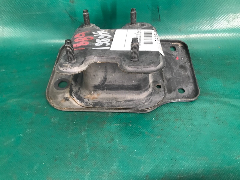 Кронштейн усилителя заднего бампера левый FX S50 03-08 2003 VK45DE