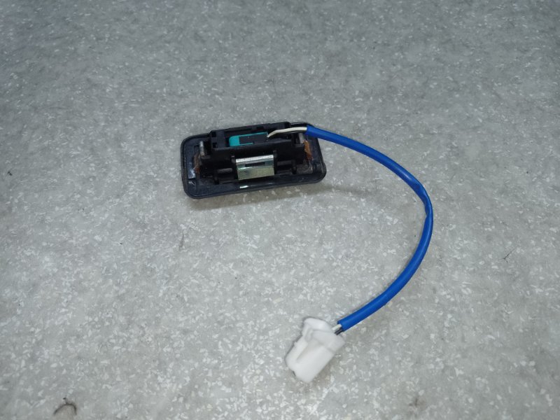 Кнопка открывания багажника наружная KIA OPTIMA TF 11-16