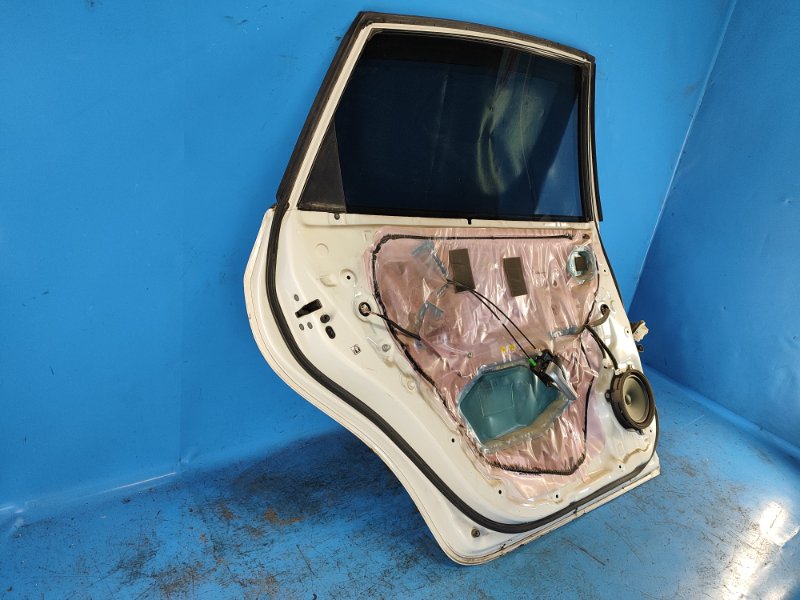 Дверь задняя левая PRIUS PLUS 11-14