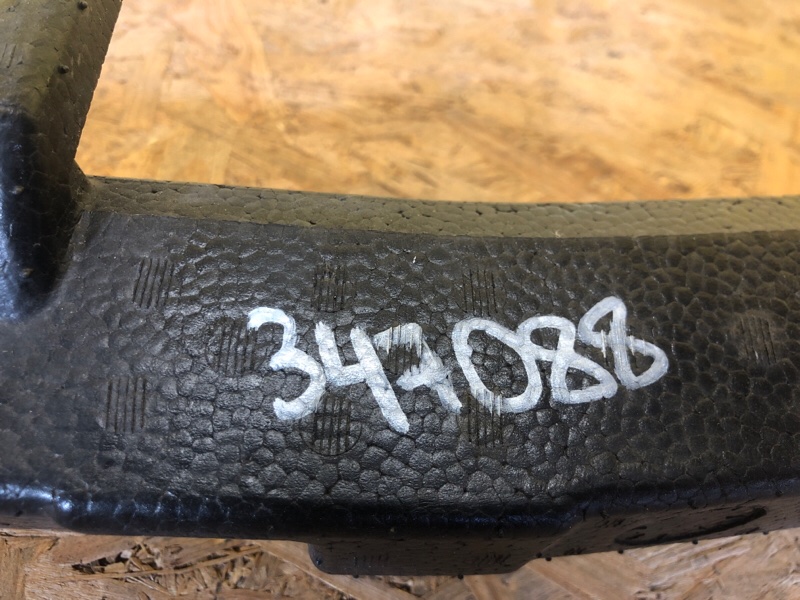 Наполнитель бампера передний LS500 18- Наполнитель бампера передний LS500 18-