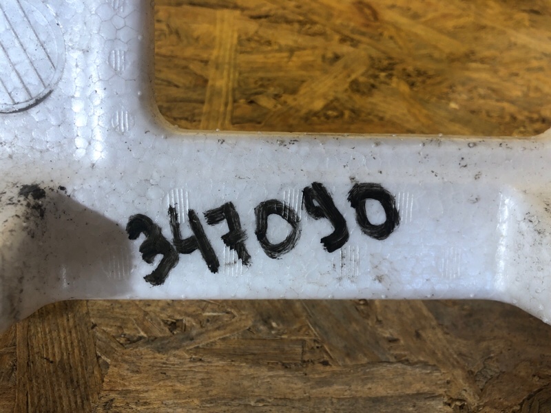 Наполнитель бампера задний LS500 18- Наполнитель бампера задний LS500 18-