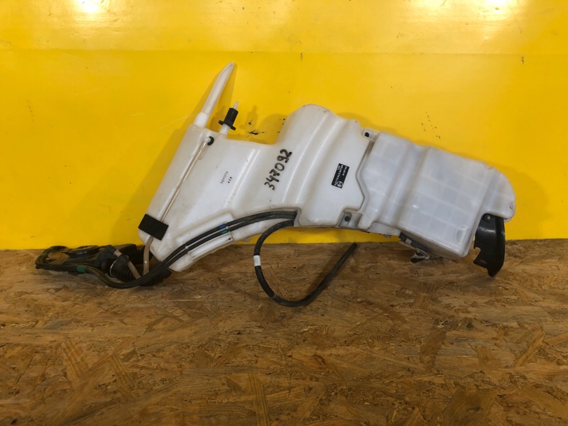 Бачок омывателя LEXUS LS500 18- 85315-50201 Б/У