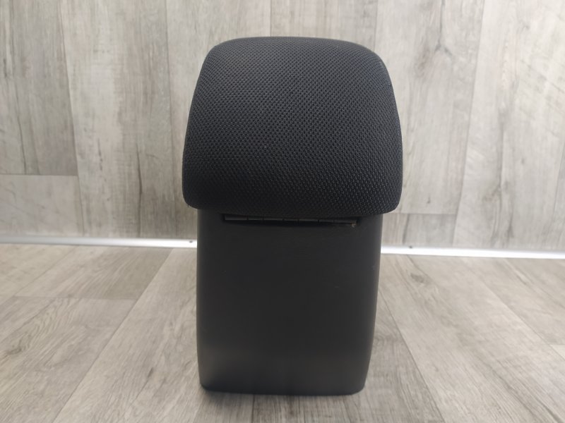 Подлокотник OUTLANDER 03-07 2005 Внедорожник 2.4