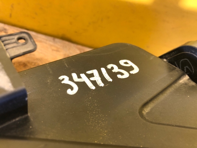 Фара левая LEAF 18-