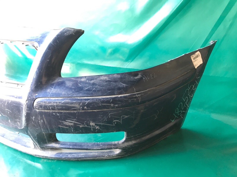 Бампер передний TOYOTA AVENSIS 03-08