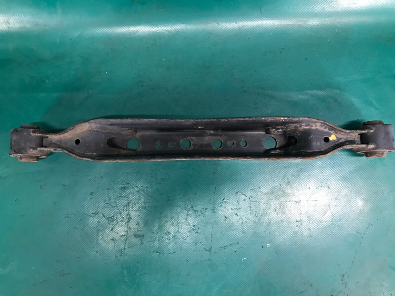 Рычаг задней подвески поперечный нижний левый NISSAN ROGUE 08-15 2.5 QR25DE Рычаг задней подвески поперечный нижний левый NISSAN ROGUE 08-15 2.5 QR25DE