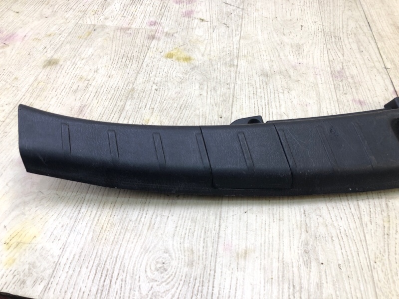 Накладка панели багажника внутренняя CX-9 06-16 2007 3.5 Накладка панели багажника внутренняя CX-9 06-16 2007 3.5