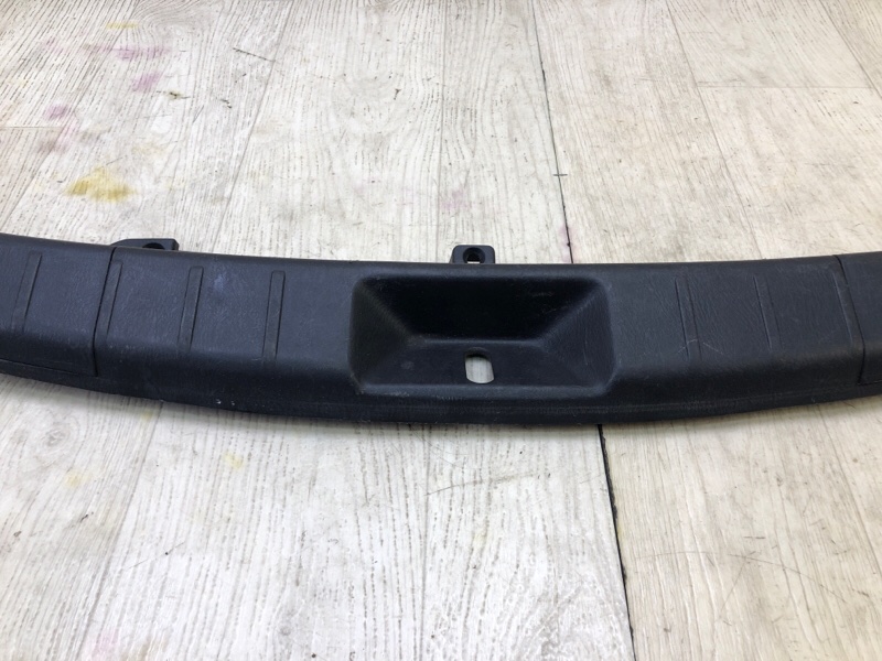 Накладка панели багажника внутренняя CX-9 06-16 2007 3.5 Накладка панели багажника внутренняя CX-9 06-16 2007 3.5