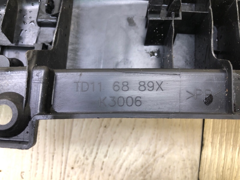 Накладка панели багажника внутренняя CX-9 06-16 2007 3.5 Накладка панели багажника внутренняя CX-9 06-16 2007 3.5