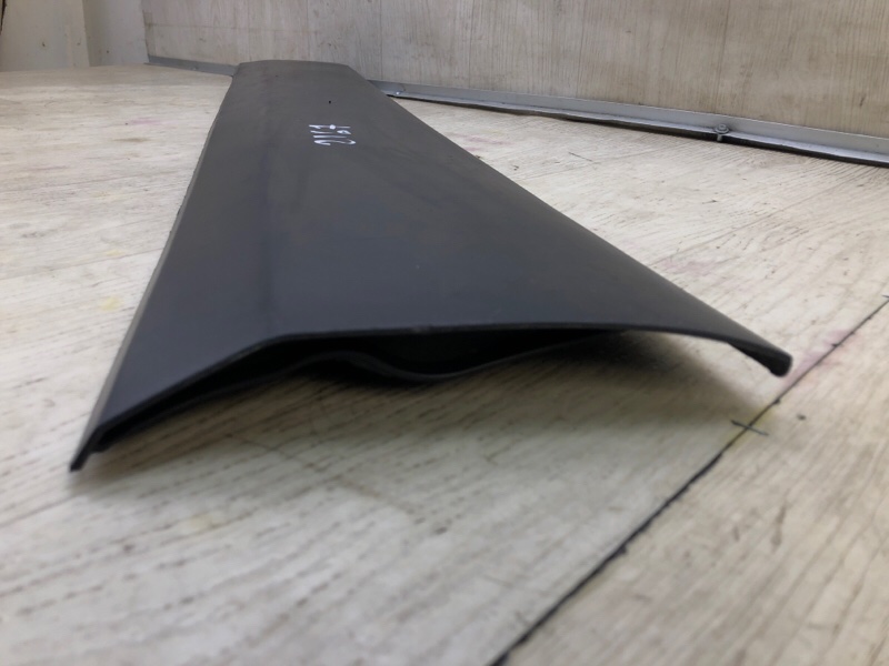 Накладка двери передняя правая MAZDA CX-30 19- 2.5L