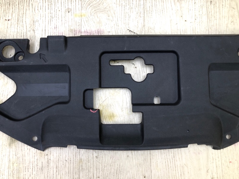 Накладка замка капота LEAF 10-17