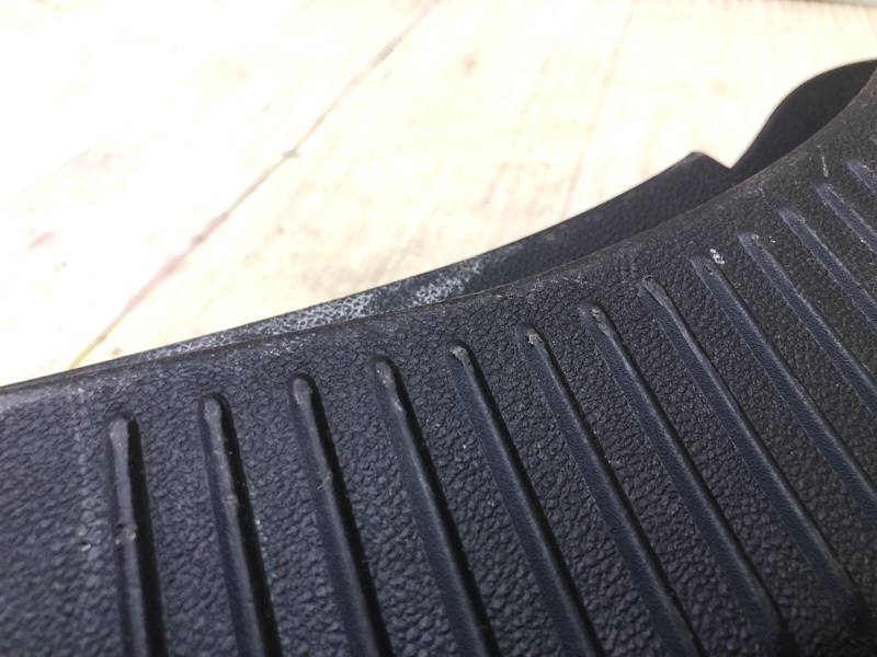 Накладка панели багажника внутренняя TRAX 16-22 2018 LUV 1.4 TURBO