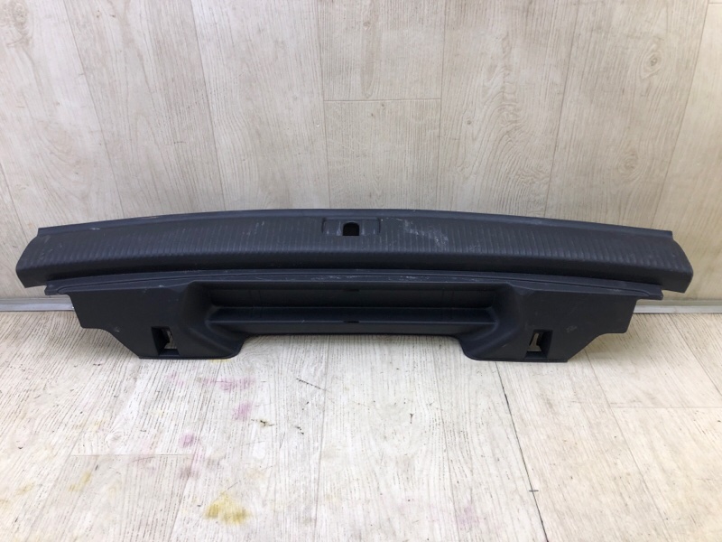 Накладка панели багажника внутренняя AUDI Q5 08-16 2014 CPMB 2.0 TFSI 8R0864483B Б/У