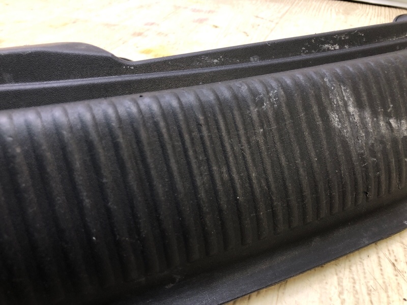 Накладка панели багажника внутренняя Q5 08-16 2014 CPMB 2.0 TFSI