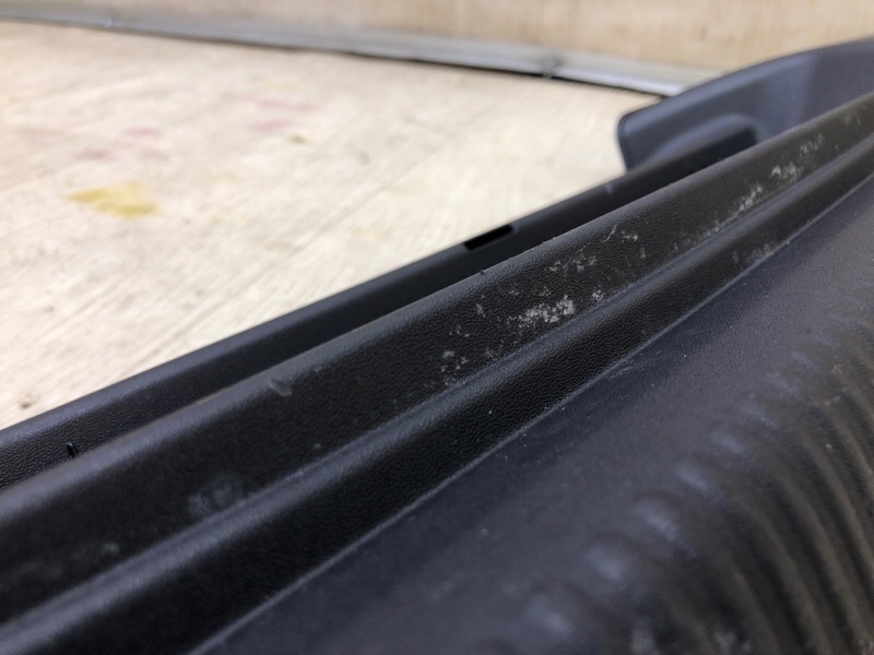 Накладка панели багажника внутренняя Q5 08-16 2014 CPMB 2.0 TFSI