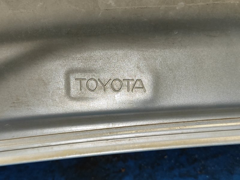 Капот PRIUS - 30 09-17