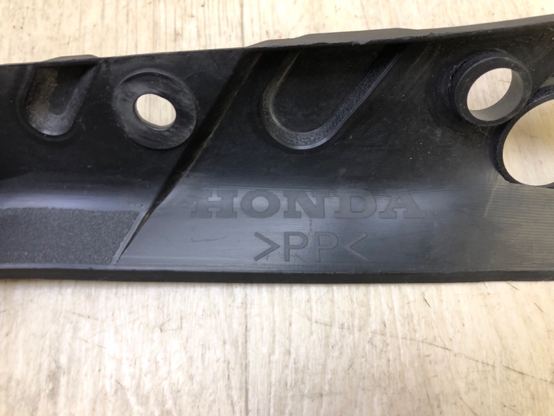 Накладка замка капота MDX (YD3) 13-21 2016 3.5 J35Y5