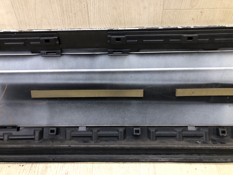 Накладка двери передняя правая GX470 02-09 2004 4.7 2UZFE