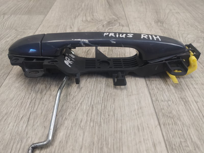 Ручка двери наружная передняя правая PRIUS - 30 09-17 Ручка двери наружная передняя правая PRIUS - 30 09-17