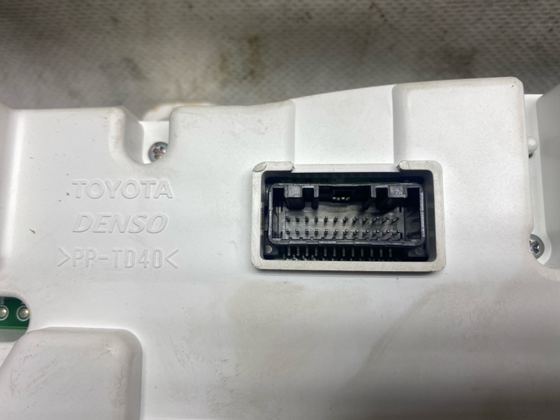 Панель приборов CAMRY 40 06-11