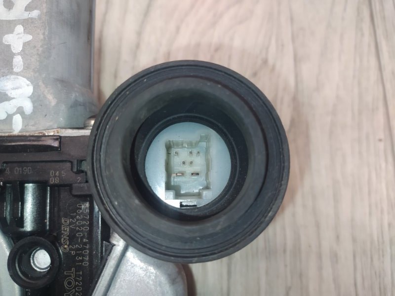 Стеклоподъемник задний левый TOYOTA PRIUS PLUS 11-14