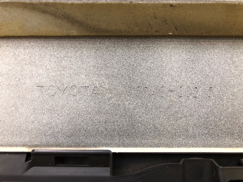 Накладка двери задняя левая GX470 02-09 2004 4.7 2UZFE