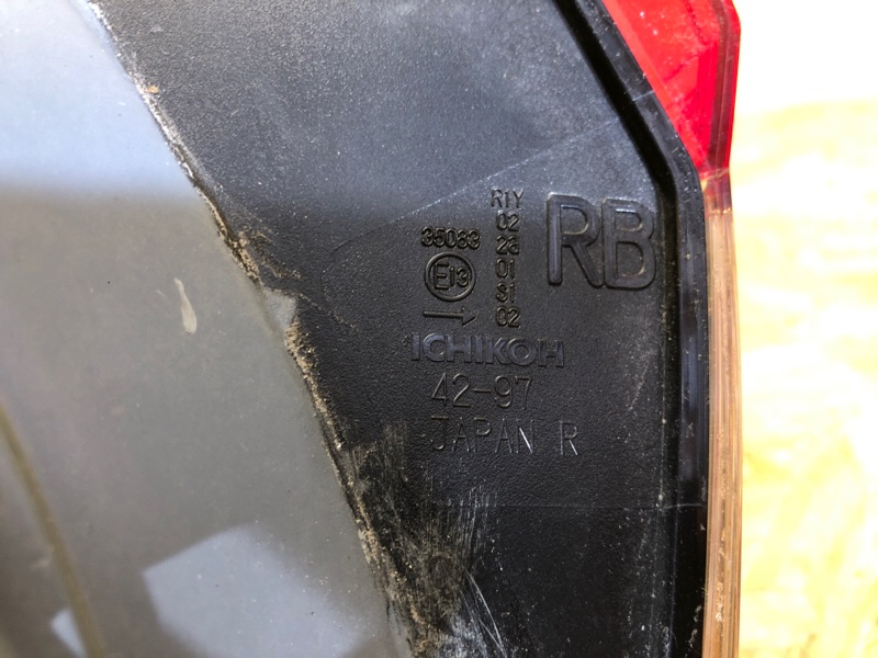 Фонарь наружный правый RAV4 18- Фонарь наружный правый RAV4 18-