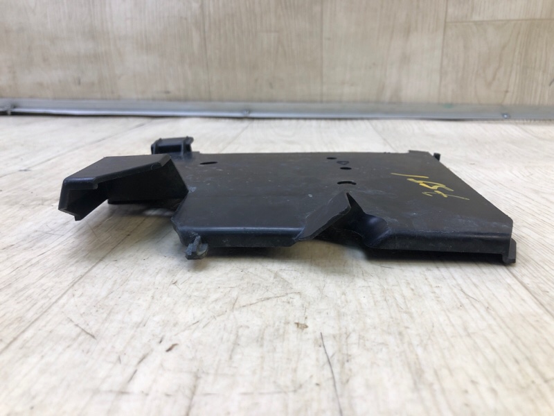 Полка аккумулятора 3 BL 09-13 2009 2.5 L (L5-VE)