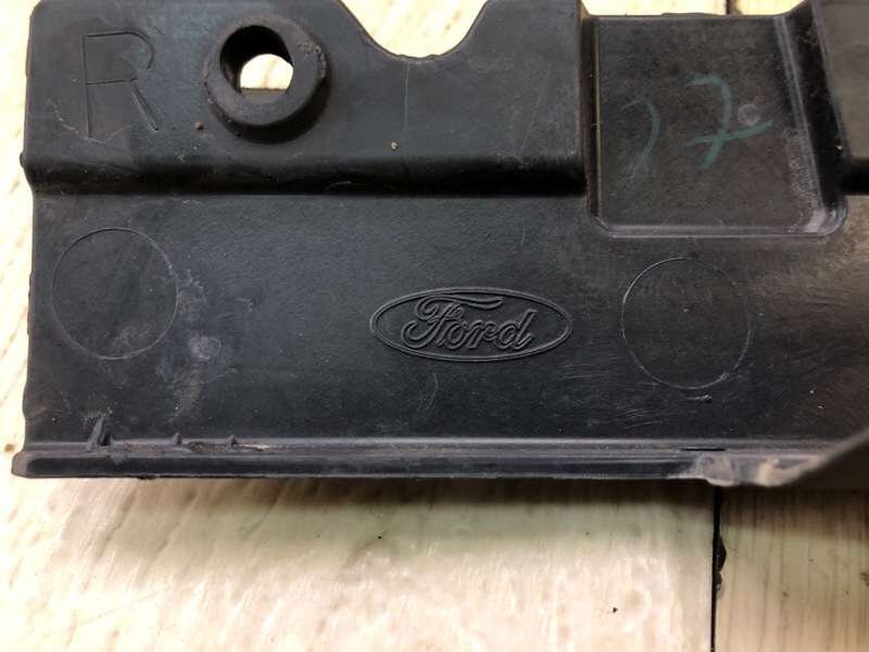 Пыльник крыла передний правый FUSION 14- 2014 C25HDEX